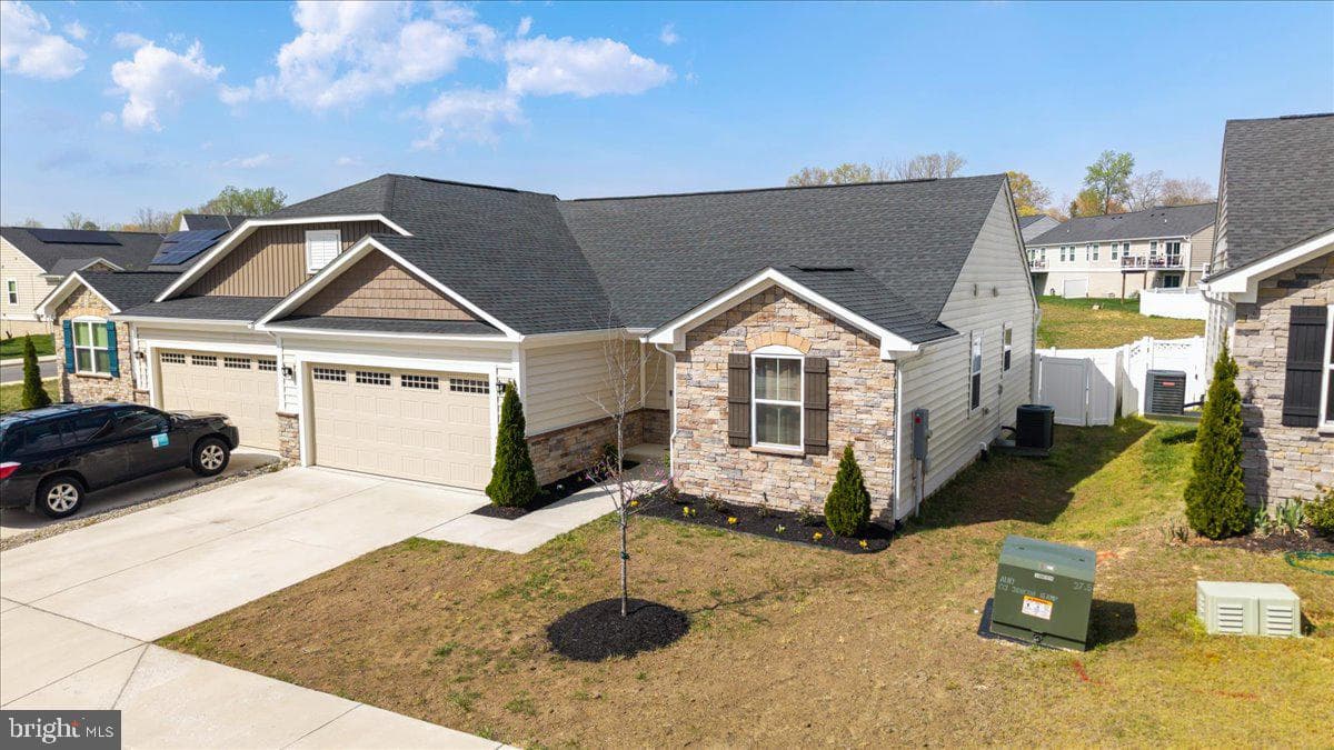7609 Loughton Lane photo 8
