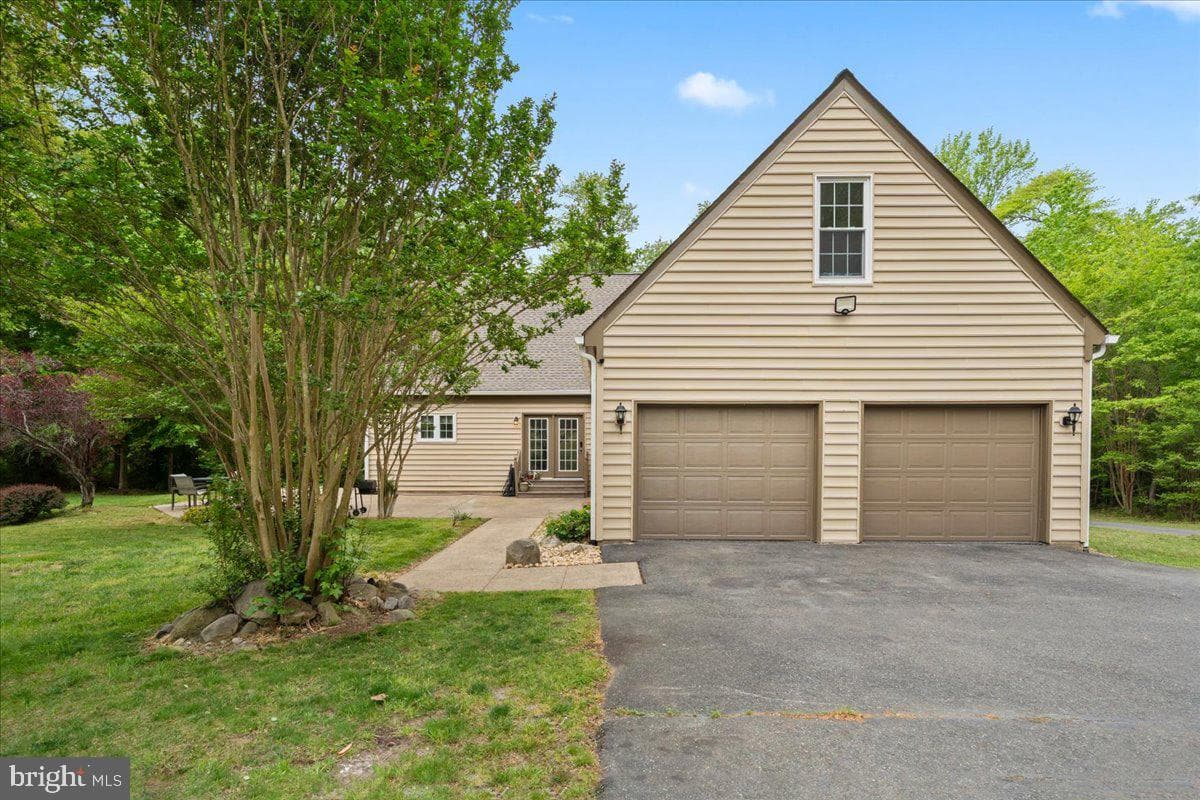 7403 Barrister Court photo 12