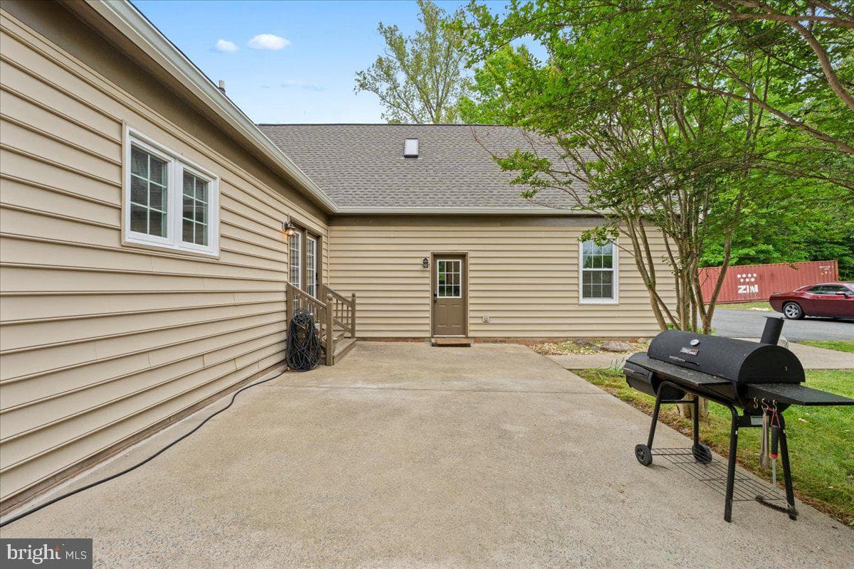 7403 Barrister Court photo 8