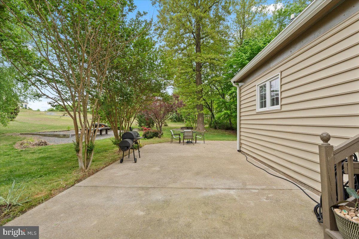 7403 Barrister Court photo 9