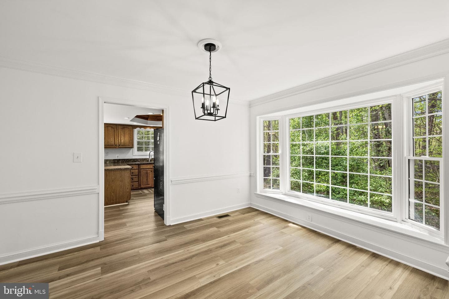 7300 River Road photo 9