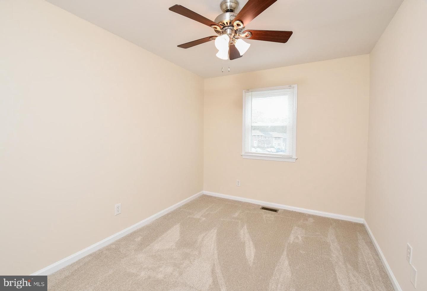 303 Olde Greenwich Drive photo 7