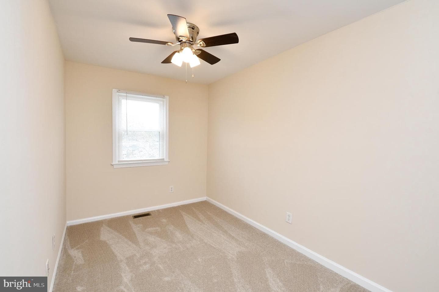 303 Olde Greenwich Drive photo 9