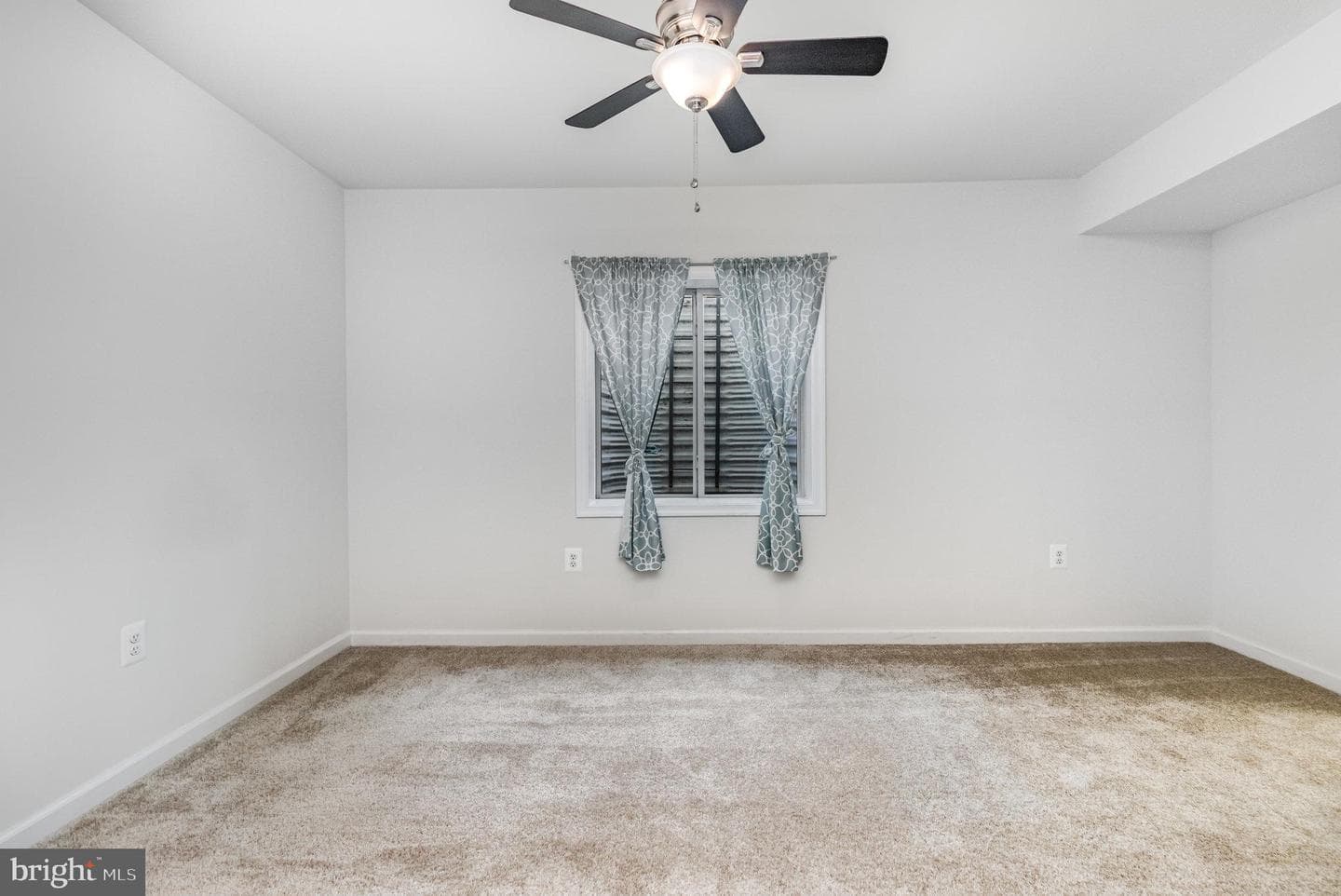 5701 Spring Arbor Circle photo 19