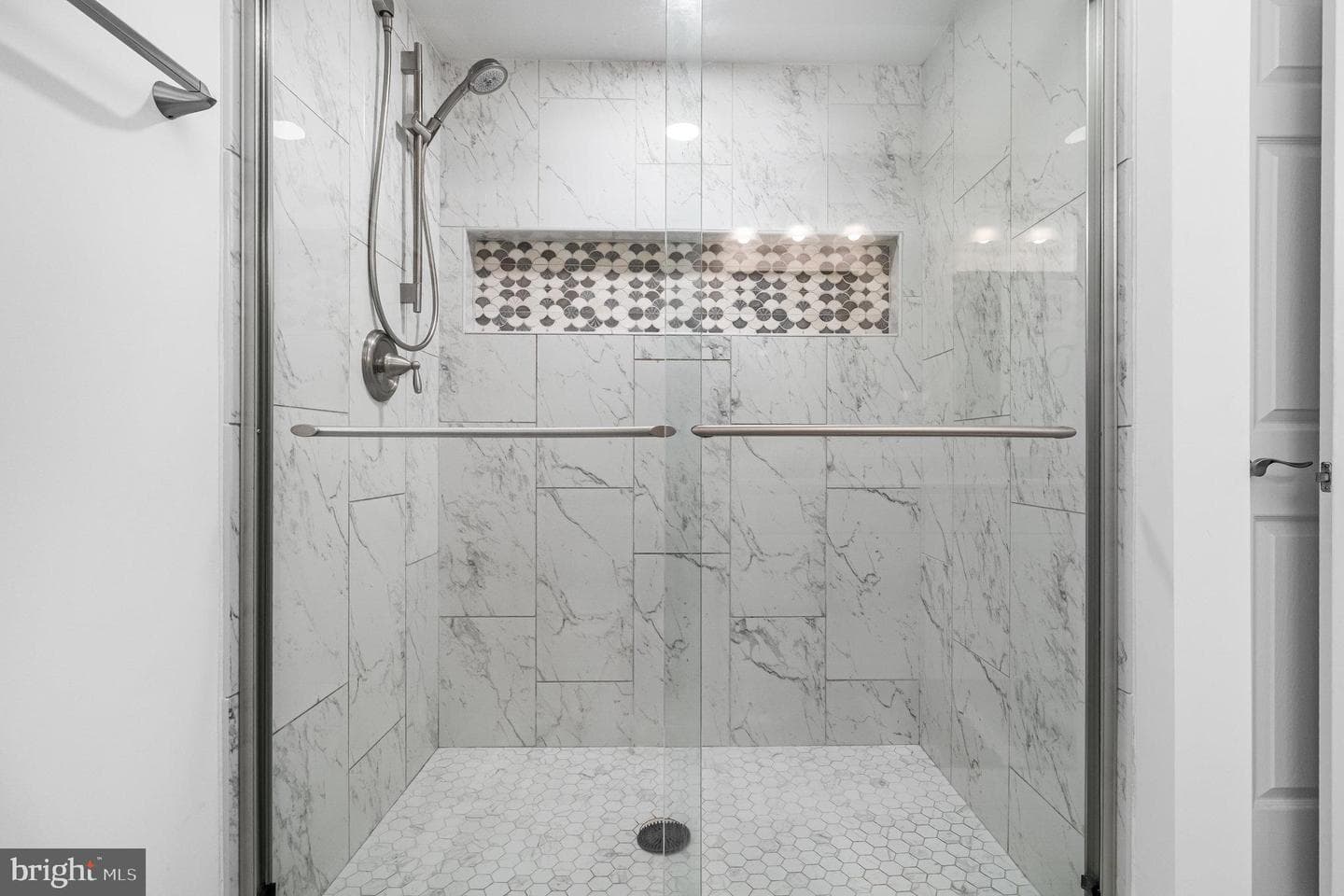 5701 Spring Arbor Circle photo 23