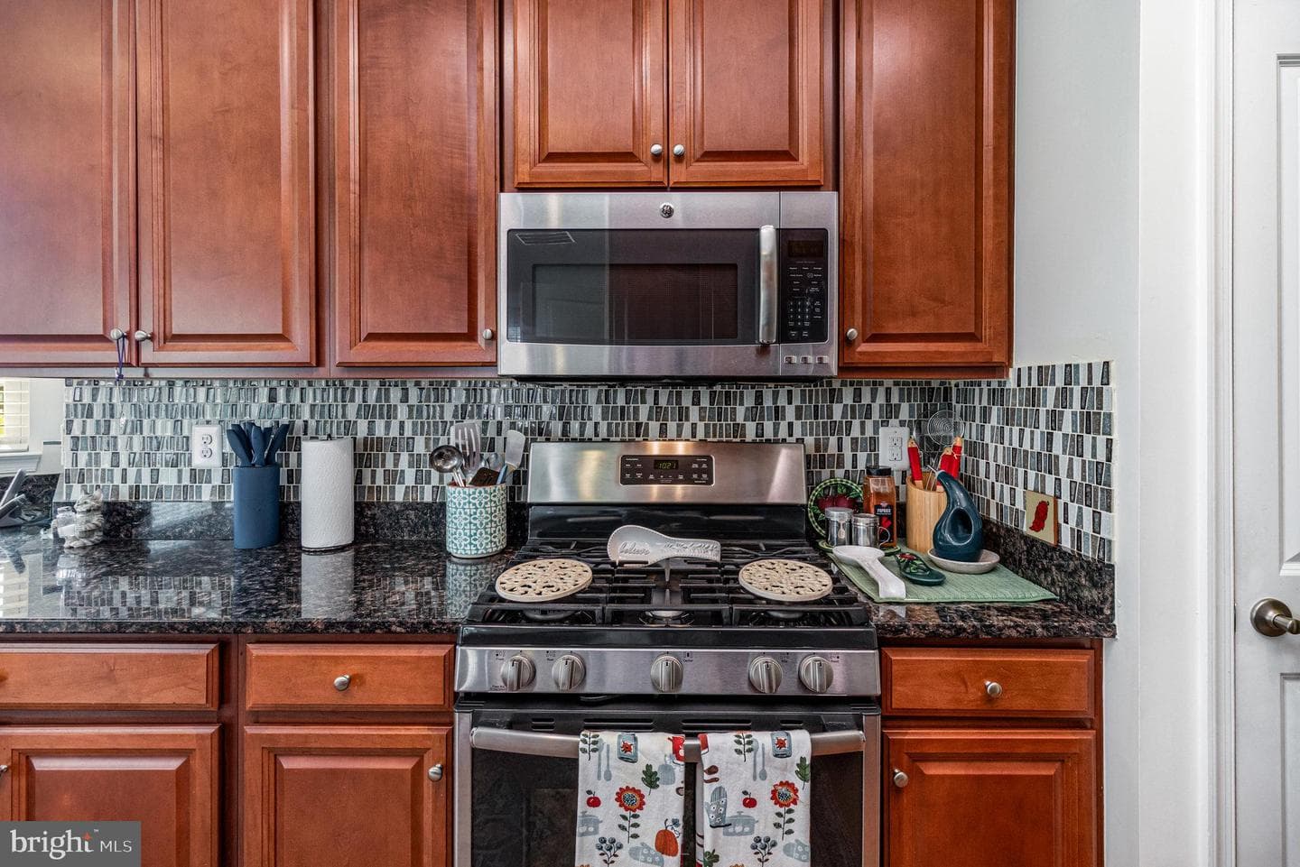 5701 Spring Arbor Circle photo 8