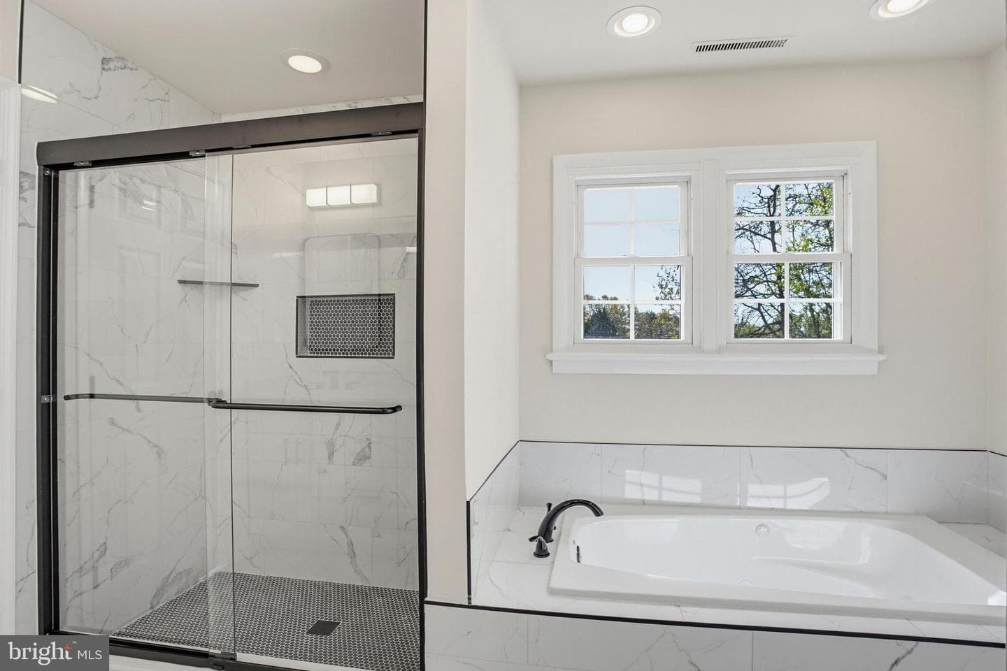 4205 Amelia Drive photo 33