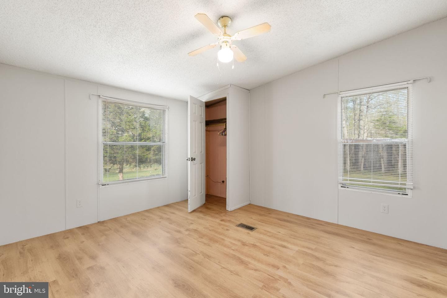 4703 Holly Drive photo 13