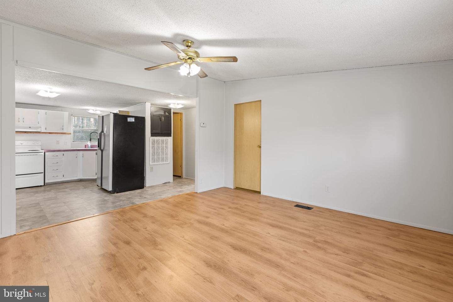 4703 Holly Drive photo 5