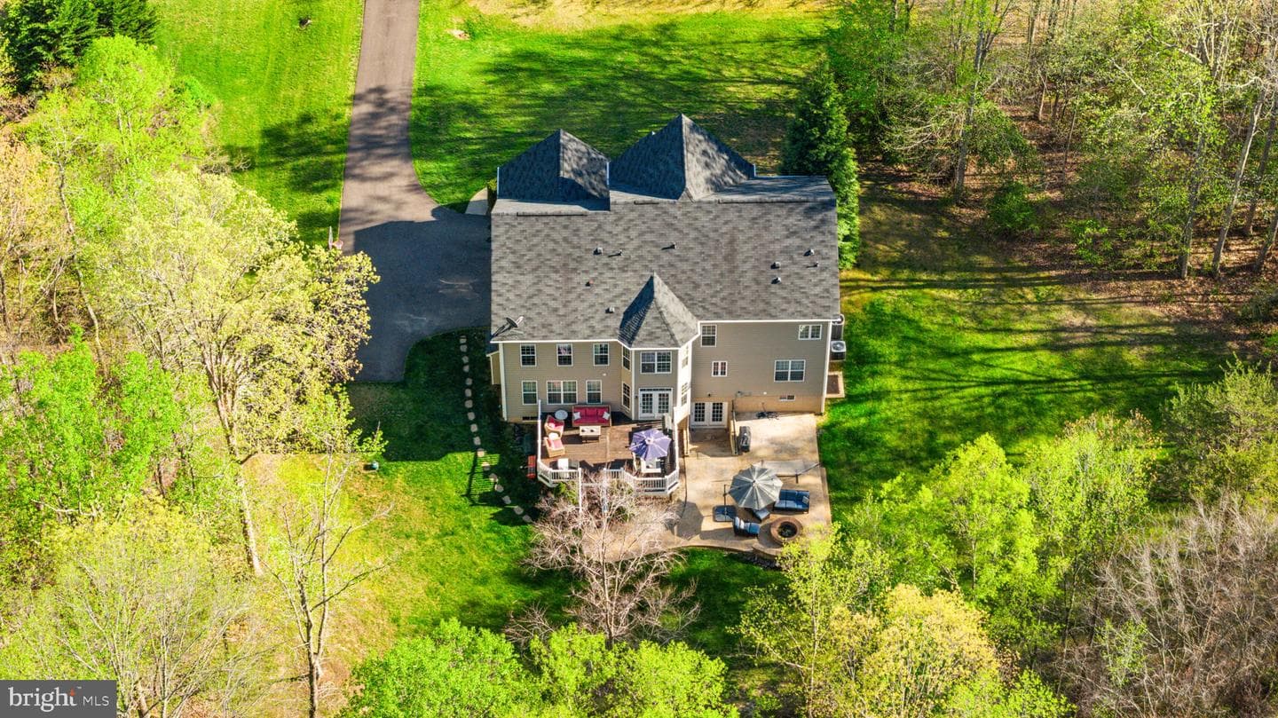 9611 Whitehall Boulevard photo 3