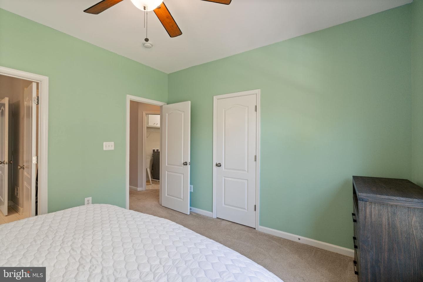 9611 Whitehall Boulevard photo 38