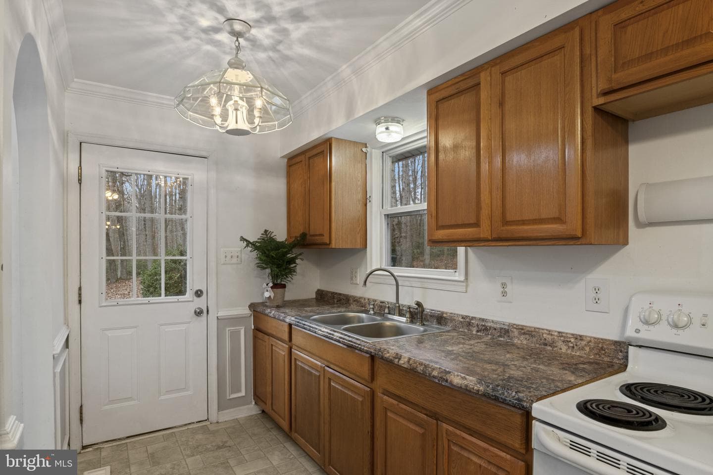 11013 Forest Hollow Drive photo 10