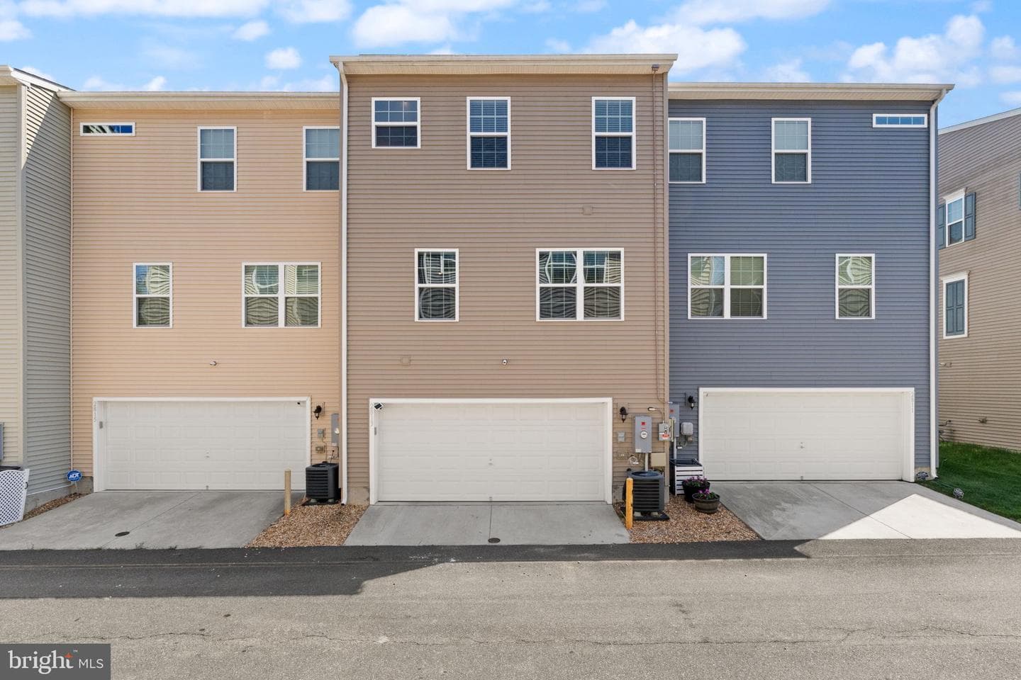 2813 Wheatland Station Way photo 32