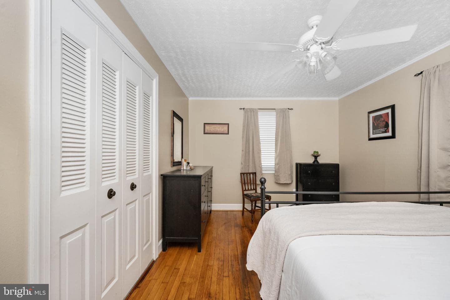 120 Mclaws Street E photo 22