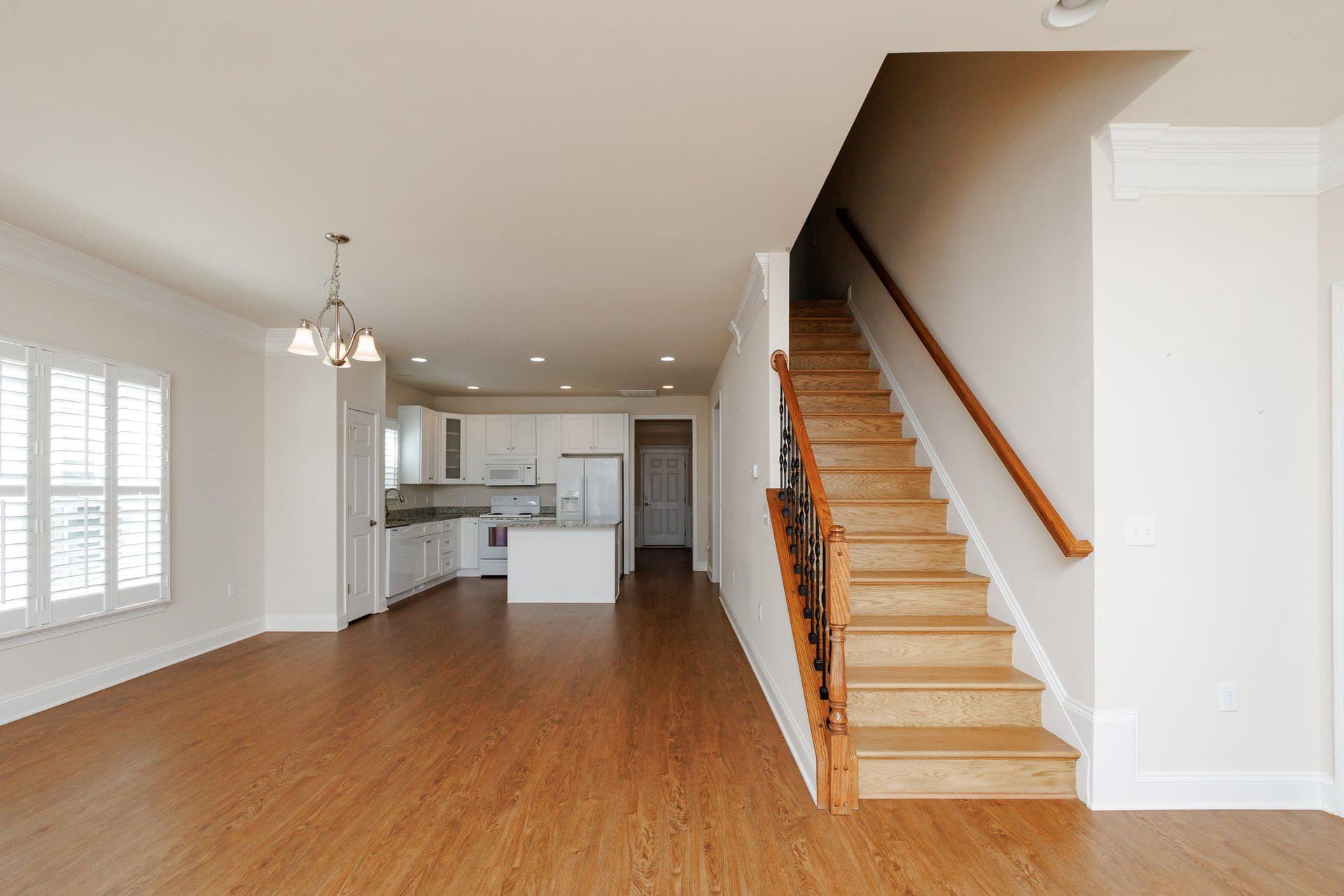 5700 Spring Arbor Circle photo 18