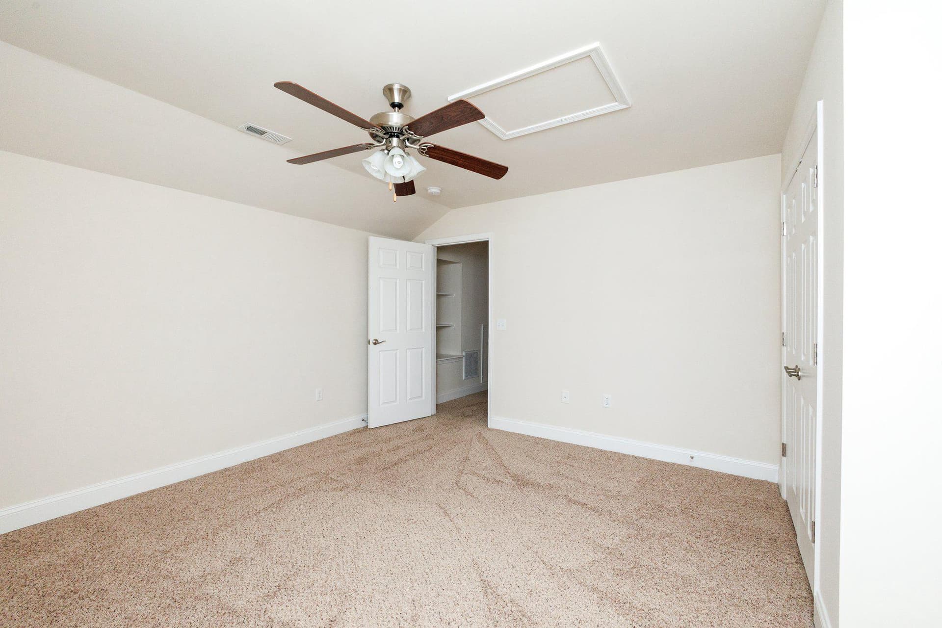 5700 Spring Arbor Circle photo 38