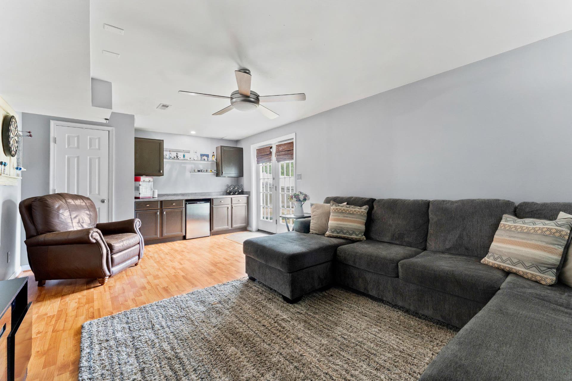 8811 Kent Court photo 27