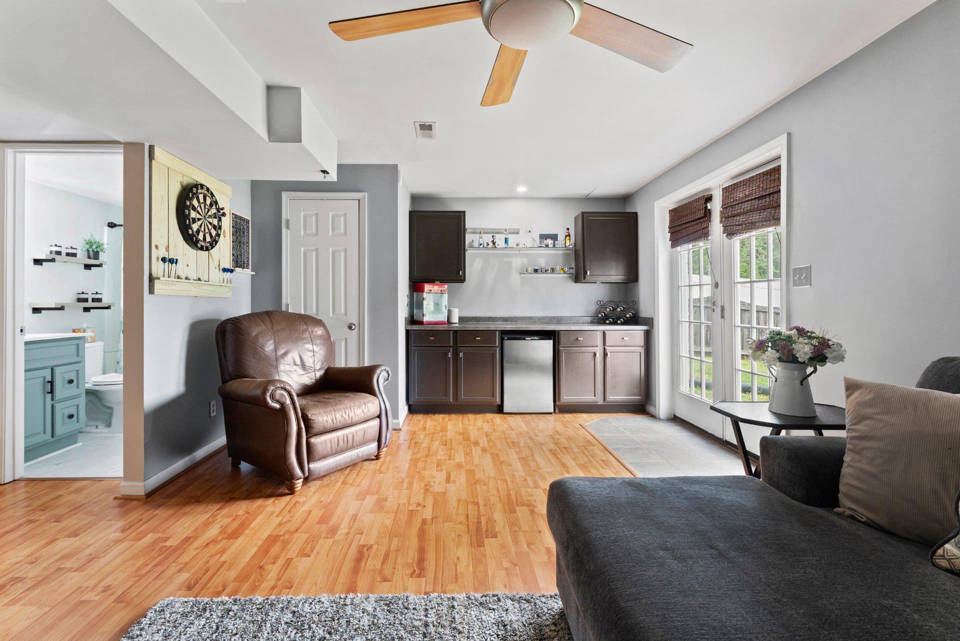 8811 Kent Court photo 29