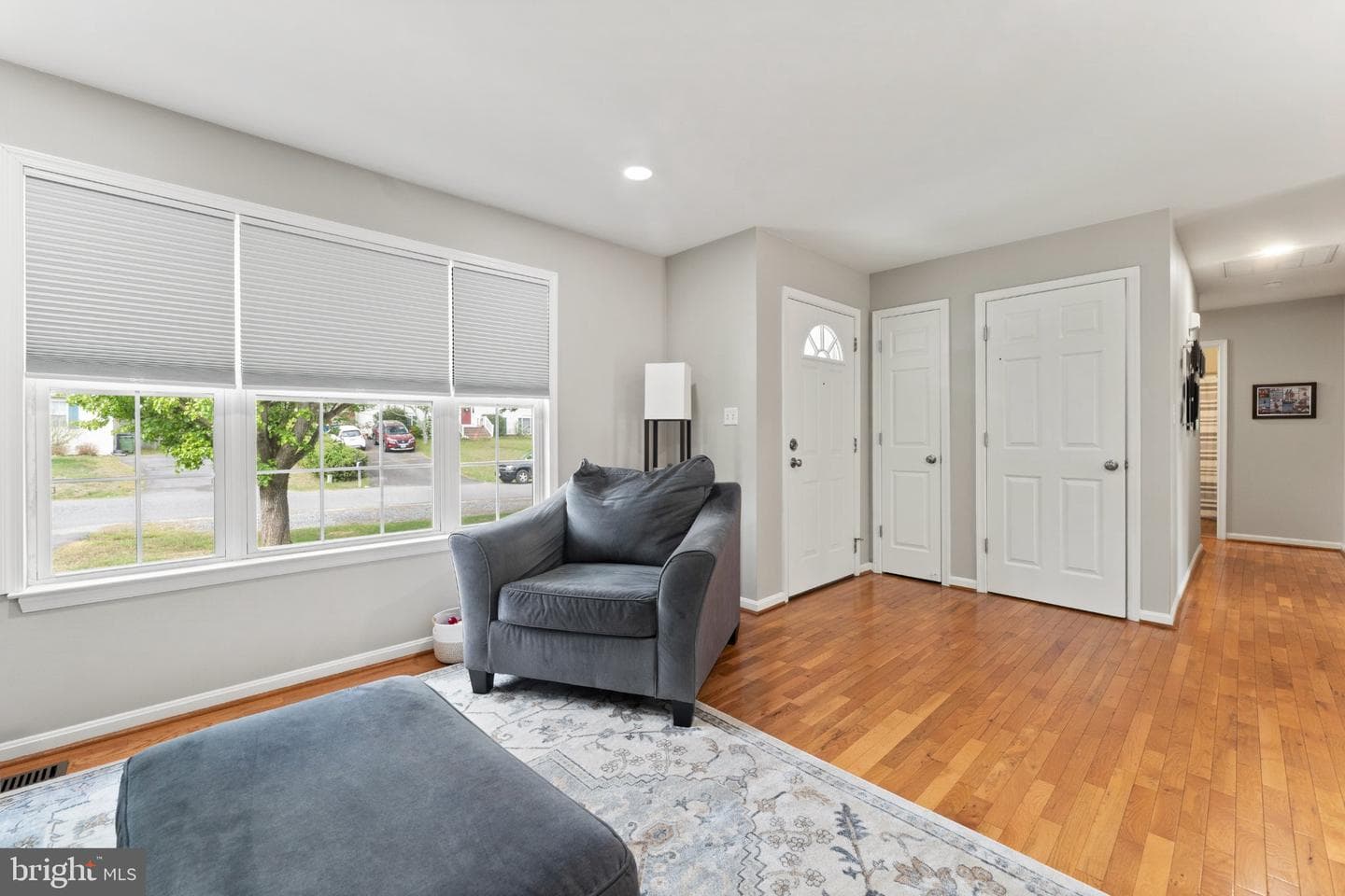 8811 Kent Court photo 4