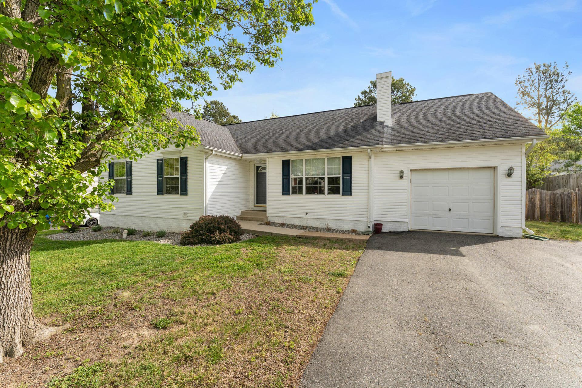 8811 Kent Court photo 47
