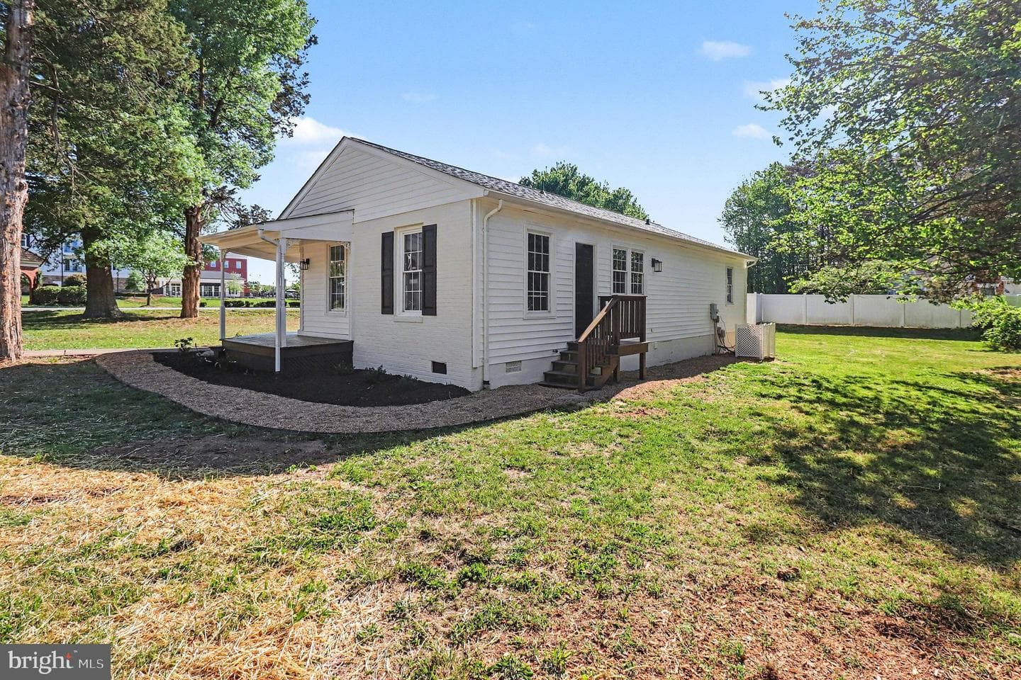 101 Spotslee Drive photo 17