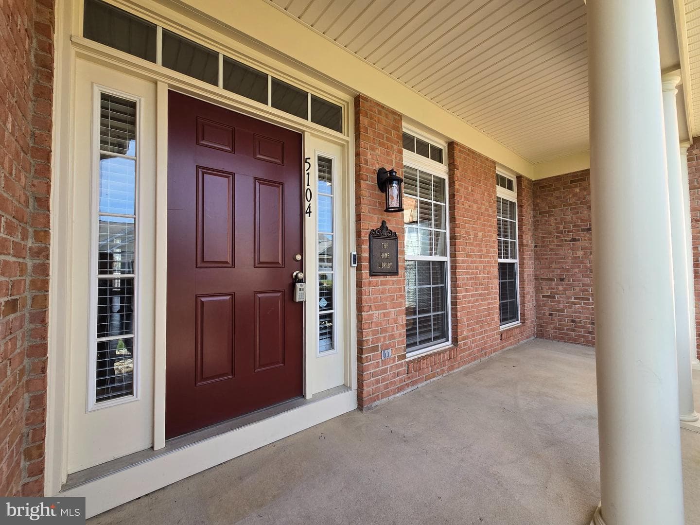5104 Sewells Pointe Drive photo 3