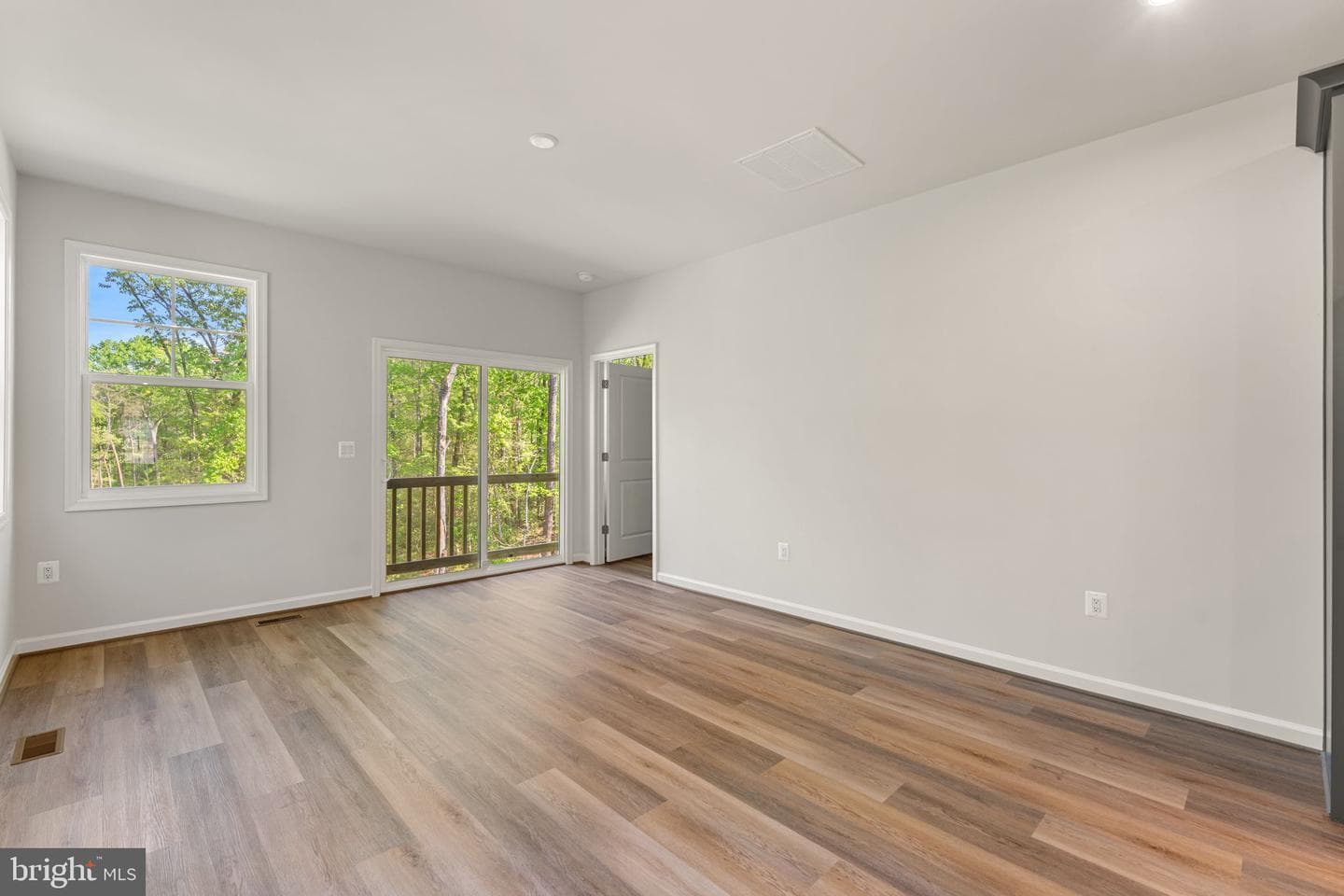 4220 Command Field Court photo 13