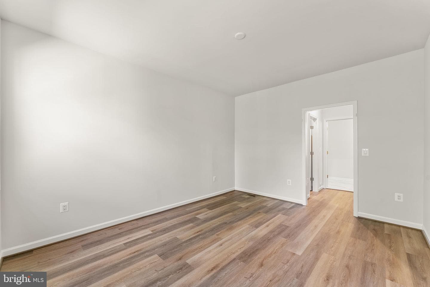 4220 Command Field Court photo 15