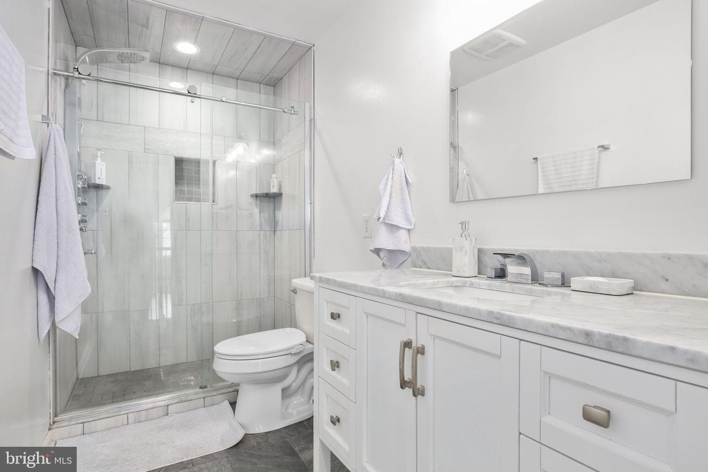 10804 Tides Court photo 41