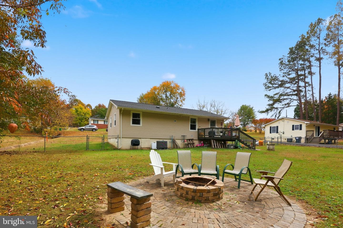 11006 Doe Circle photo 24