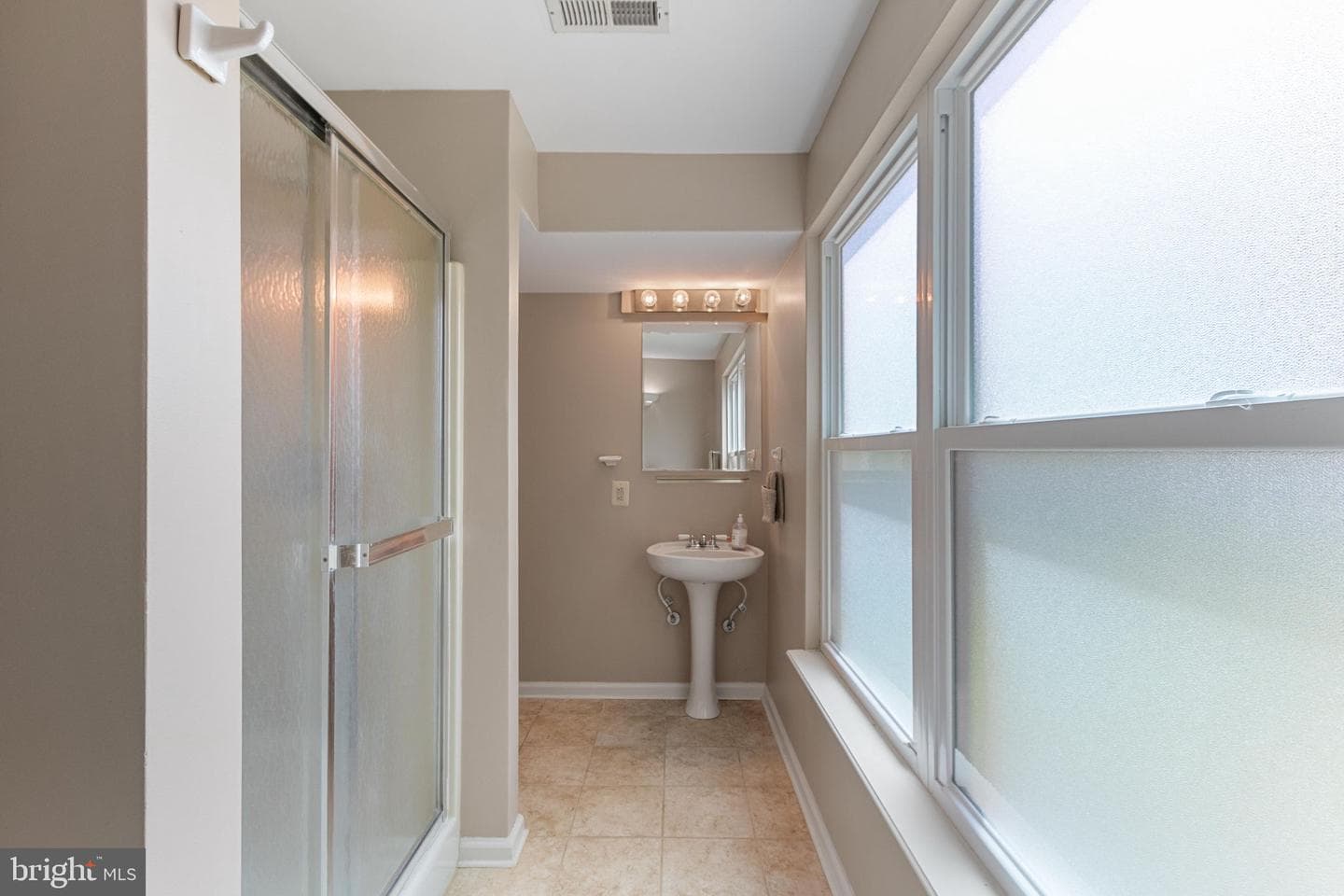 11704 Exeter Court photo 37