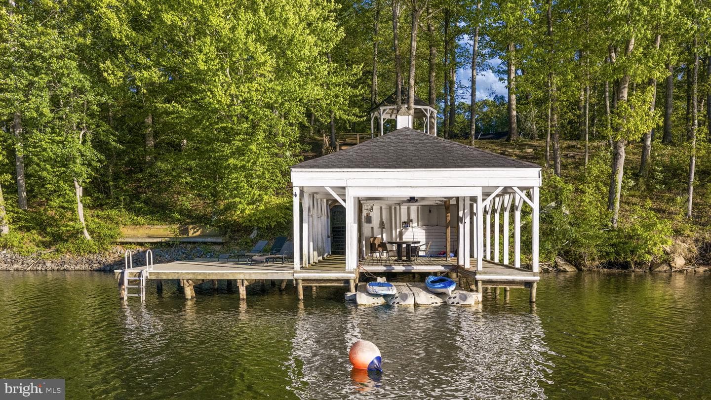6406 Carter Lane photo 100