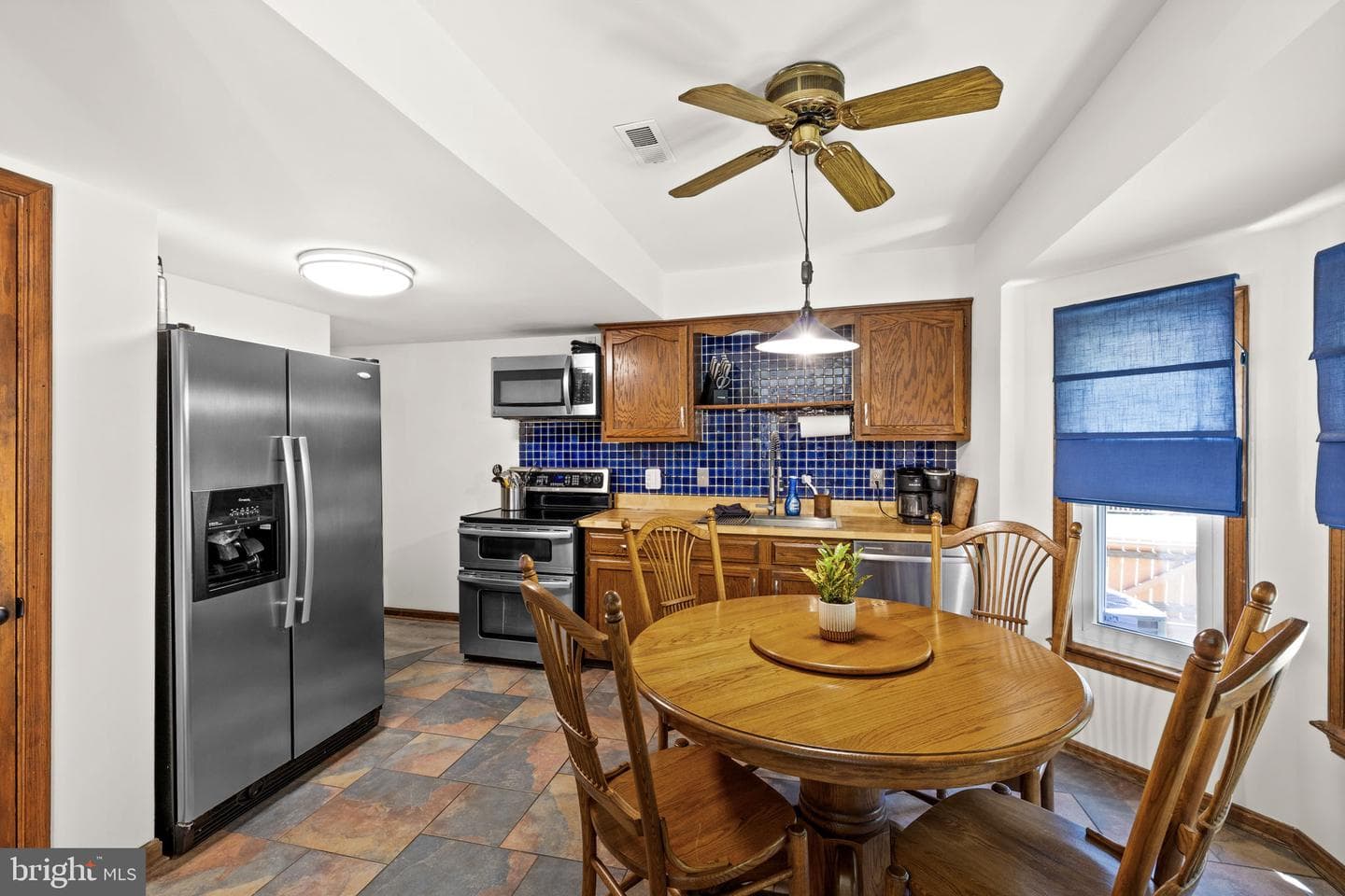 228 Morgan photo 16