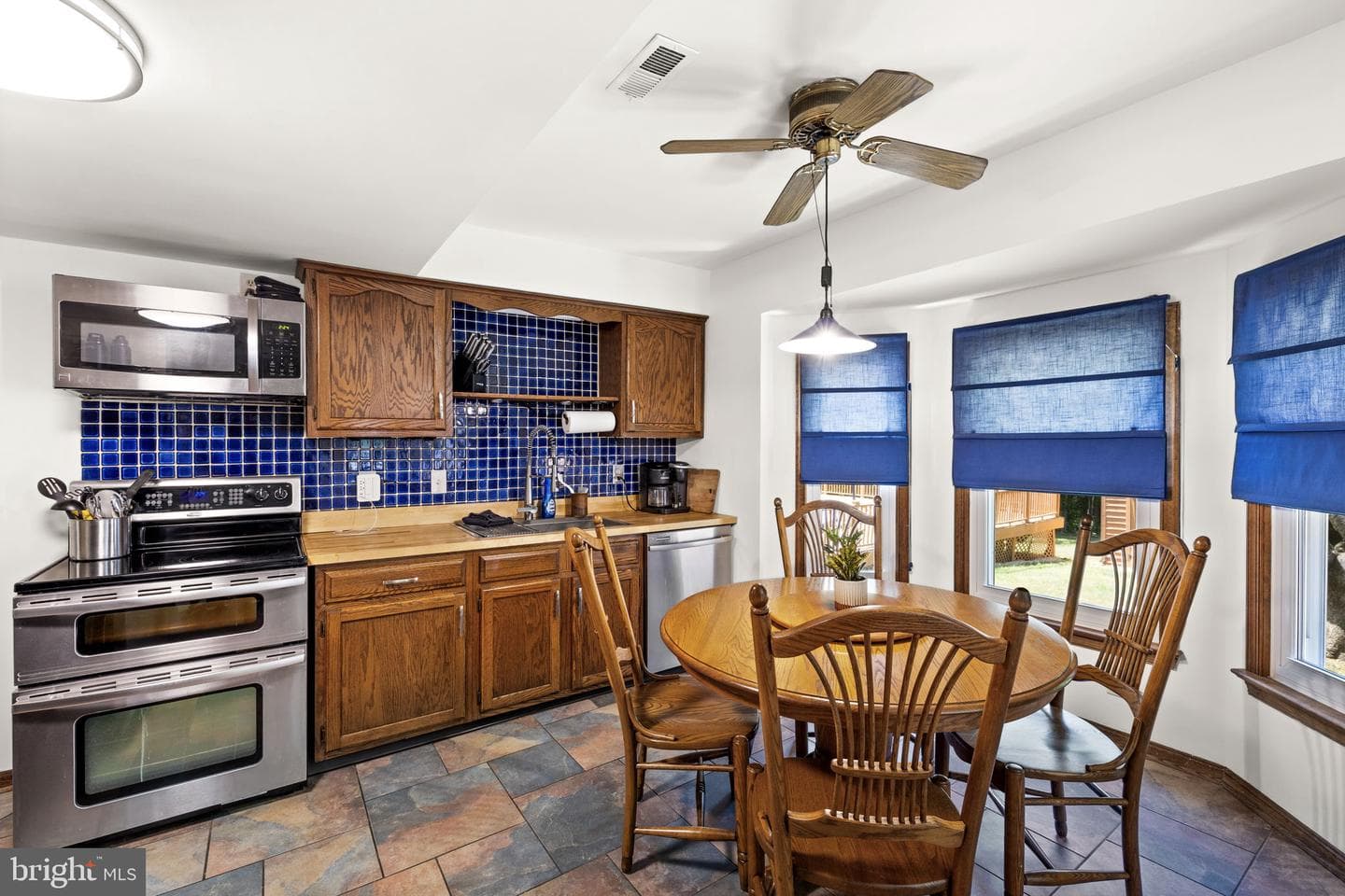 228 Morgan photo 17