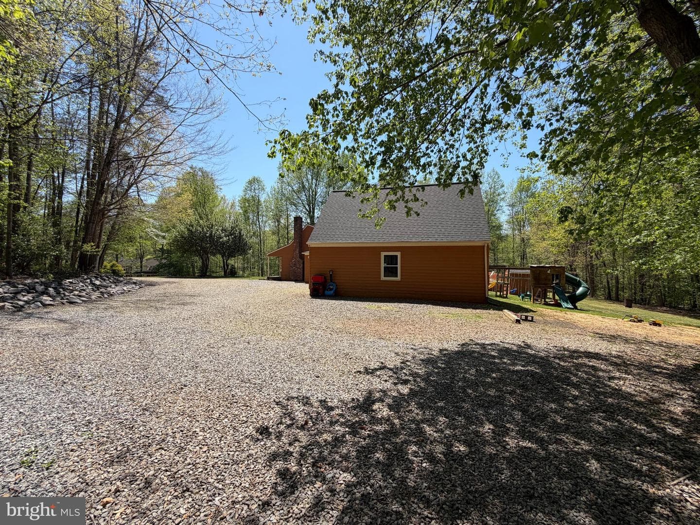 228 Morgan photo 42