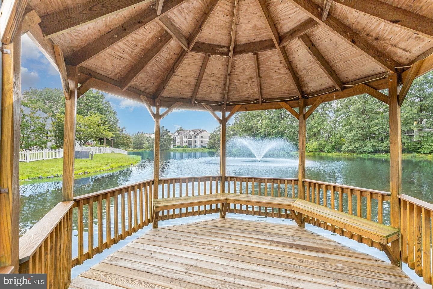 11701 Hampshire Court photo 48