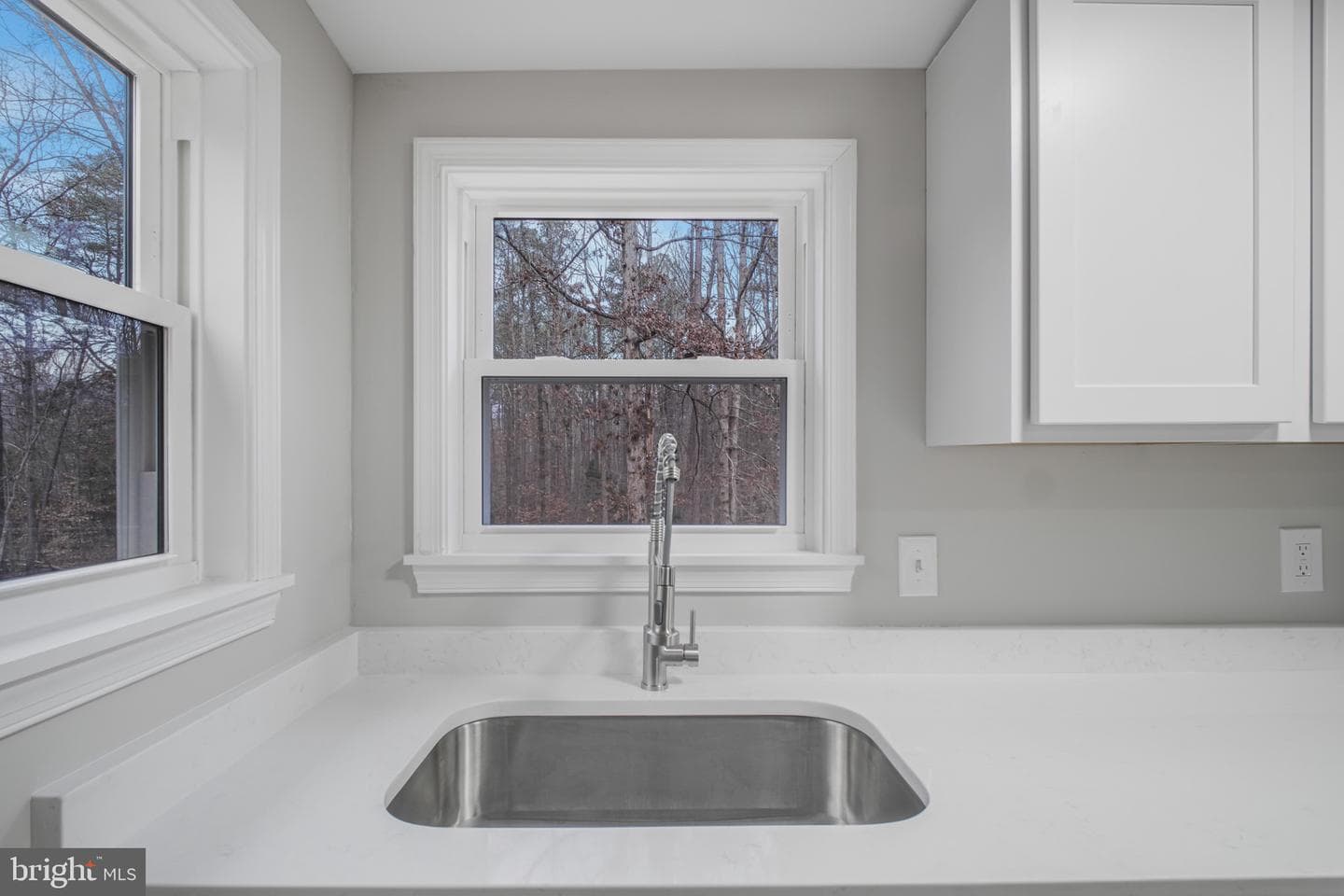 5003 Holly Drive photo 10
