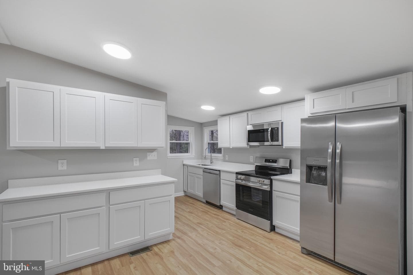 5003 Holly Drive photo 12