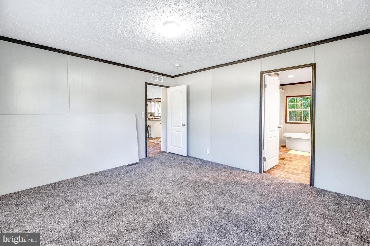 11919 Belfonte Road photo 12
