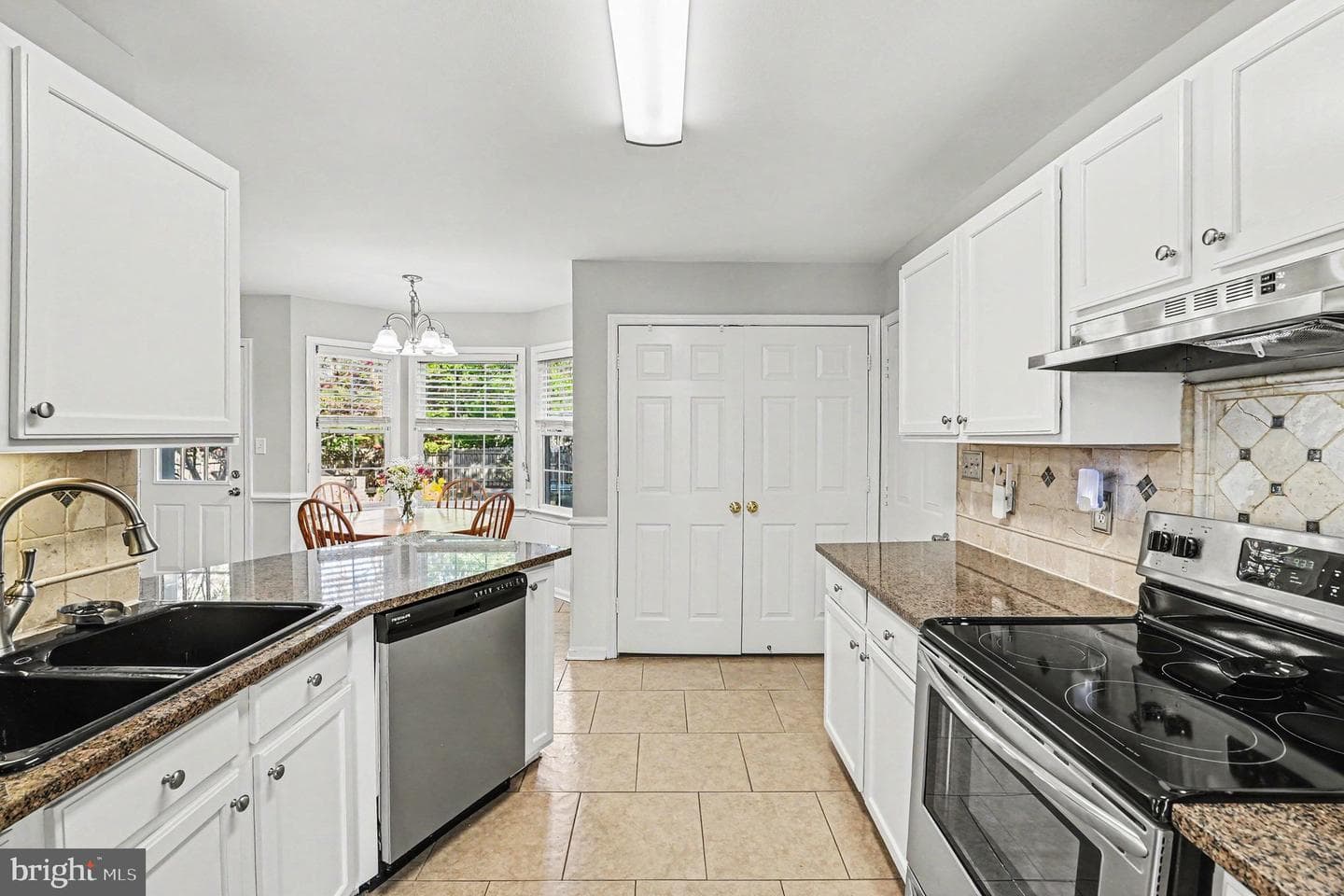 4205 Sorrell Court photo 8
