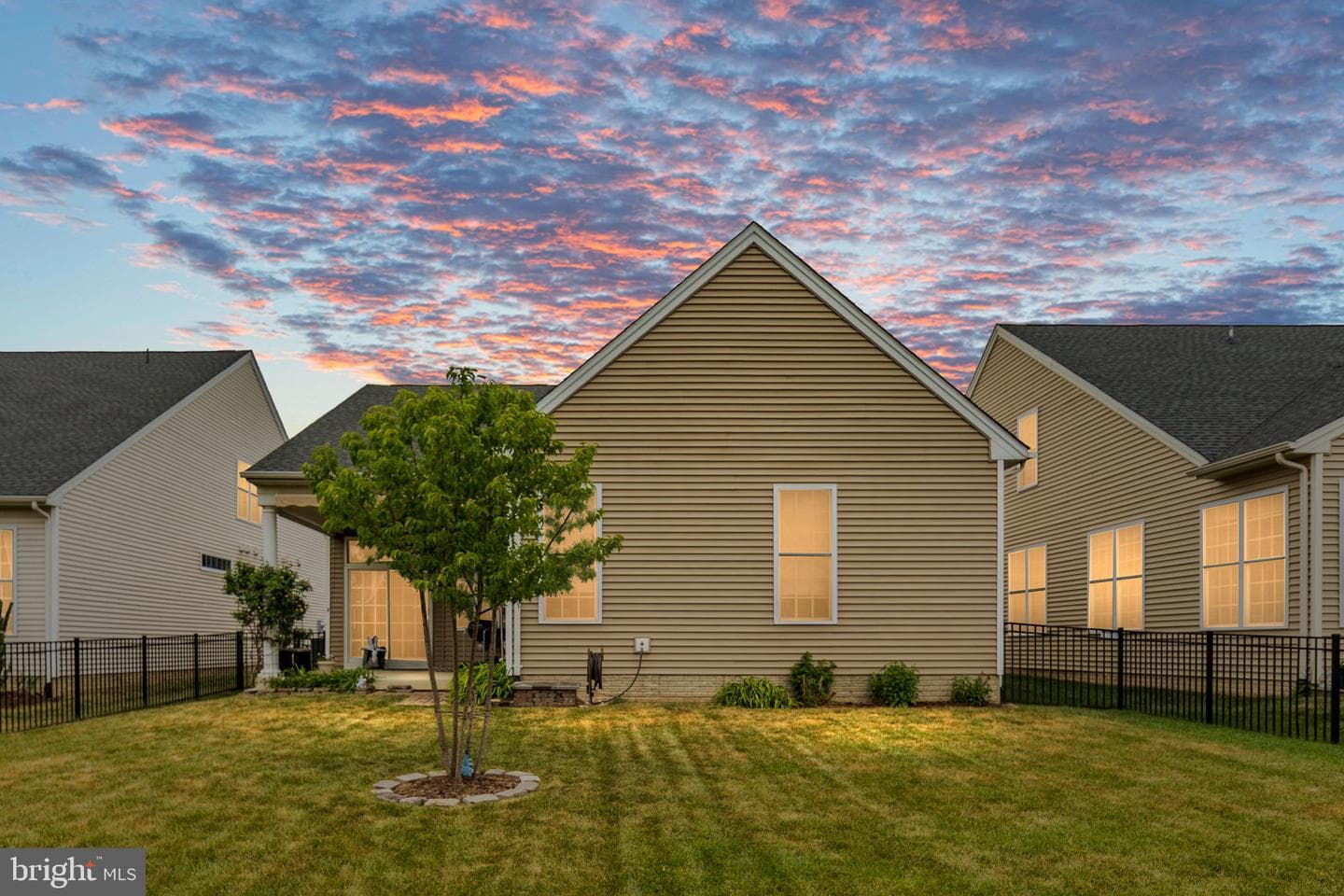 7808 General Wright Drive photo 4