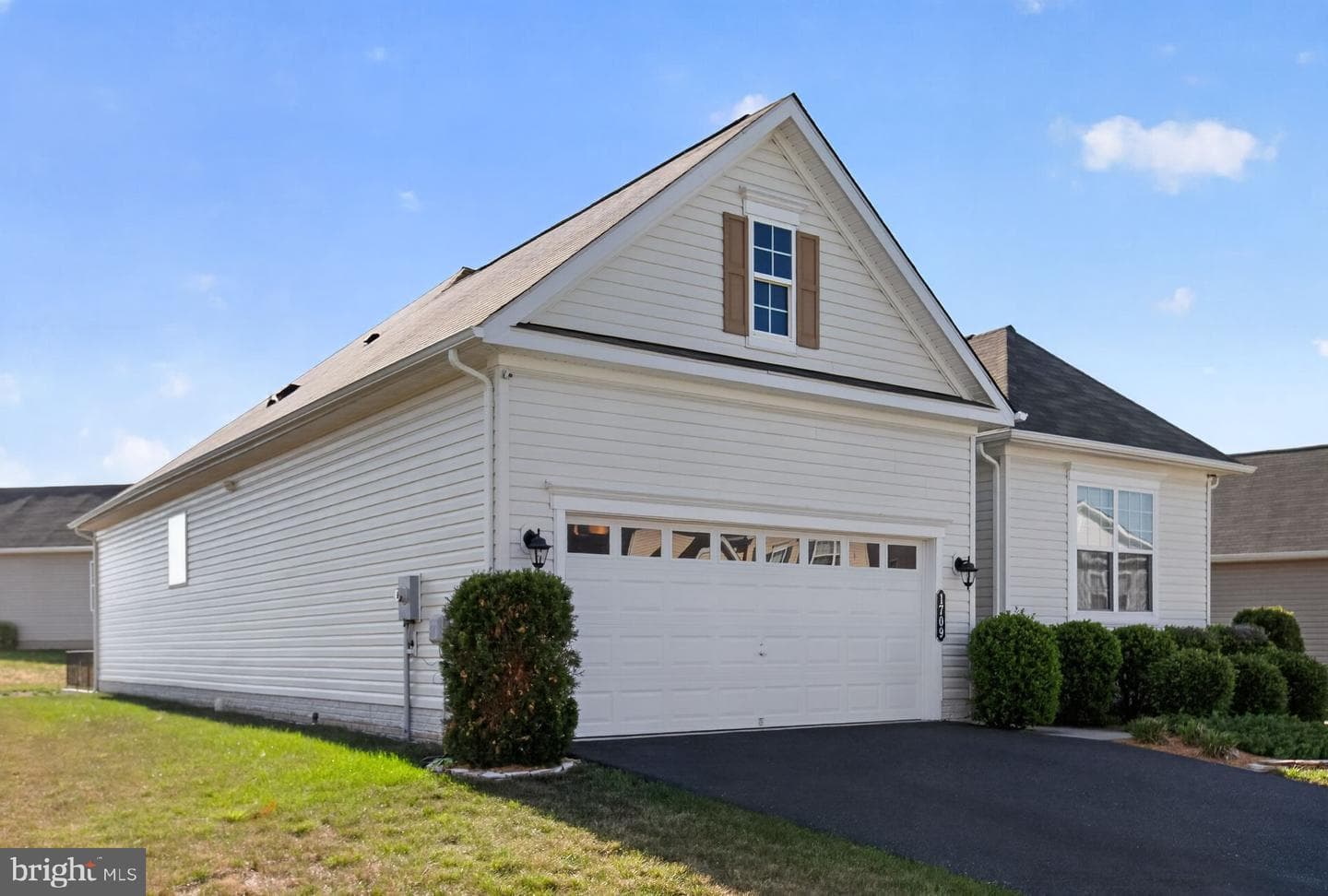 1709 Hudgins Farm Circle photo 3