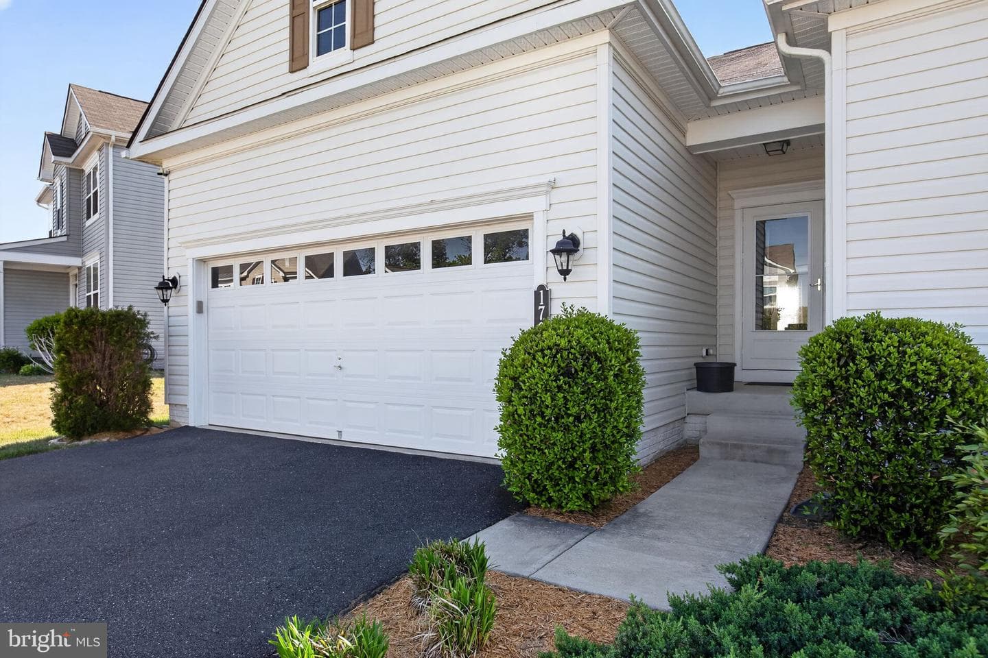 1709 Hudgins Farm Circle photo 4