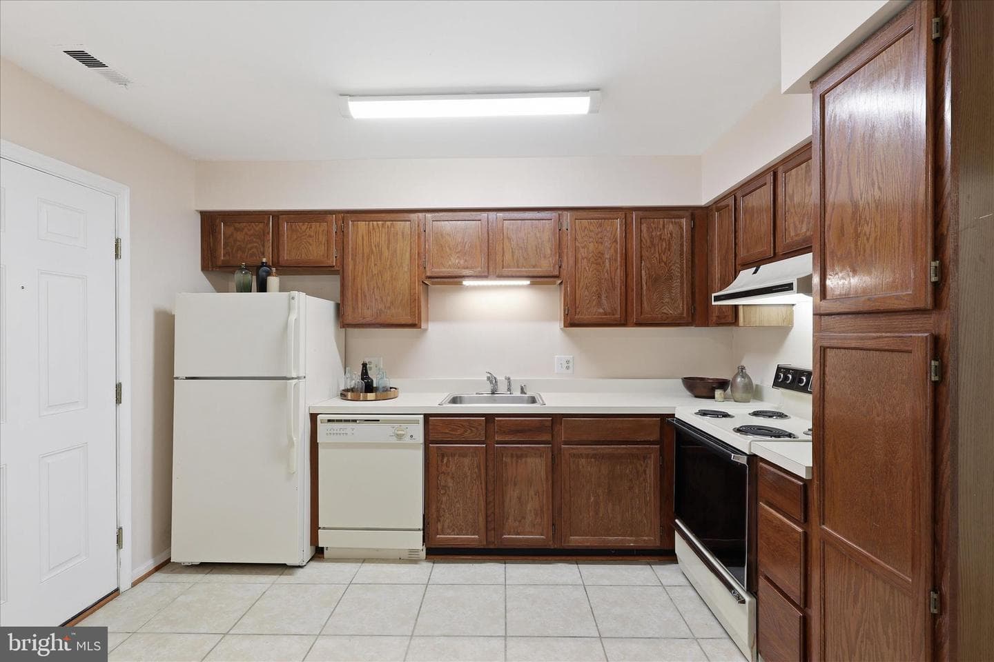 5163 Dominion Drive photo 9