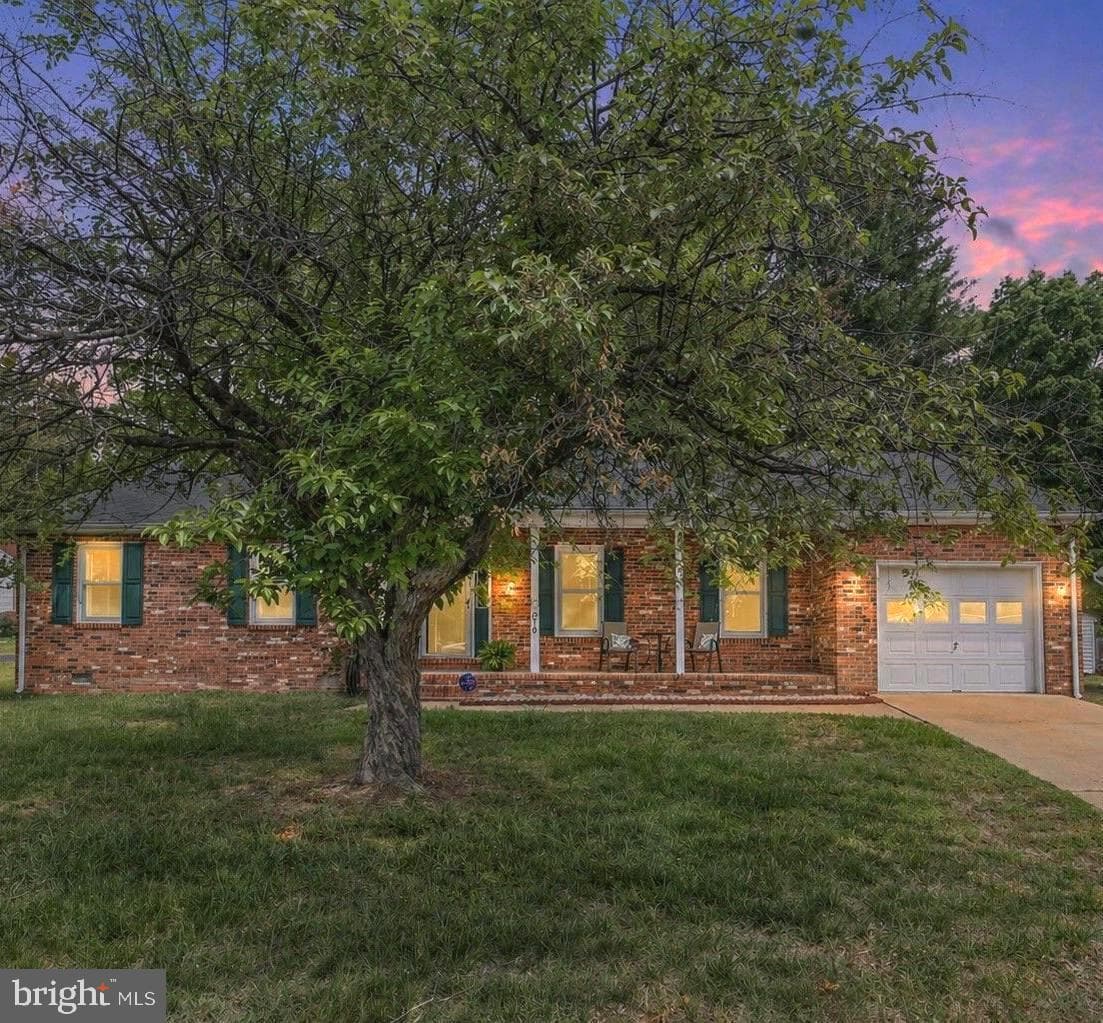 619 Shamrock Drive