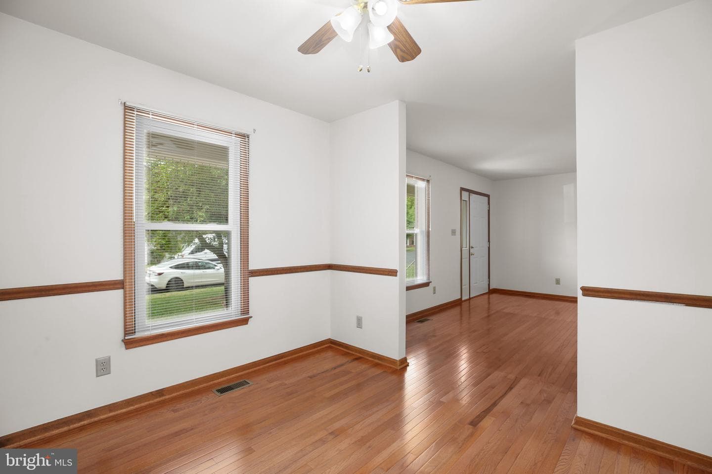 619 Shamrock Drive photo 10