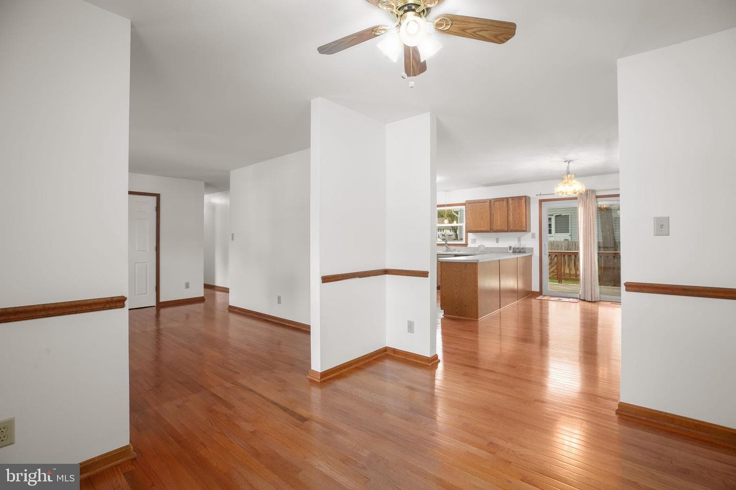 619 Shamrock Drive photo 11
