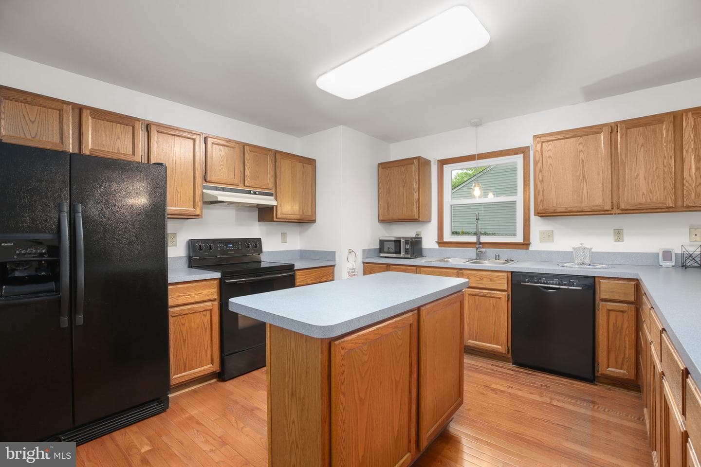 619 Shamrock Drive photo 13
