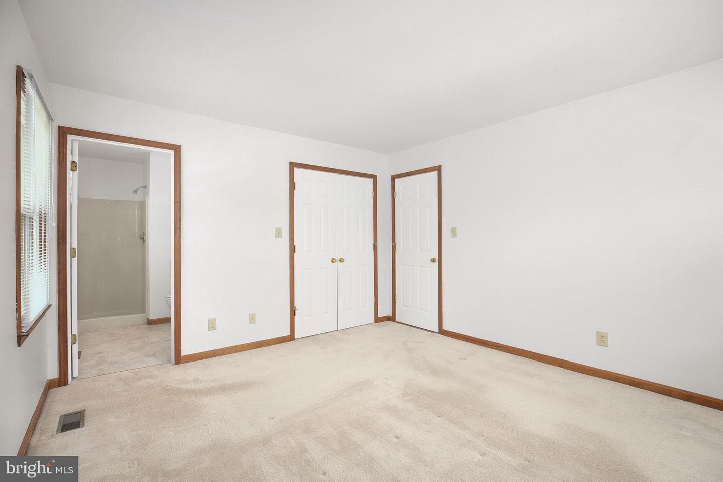 619 Shamrock Drive photo 25
