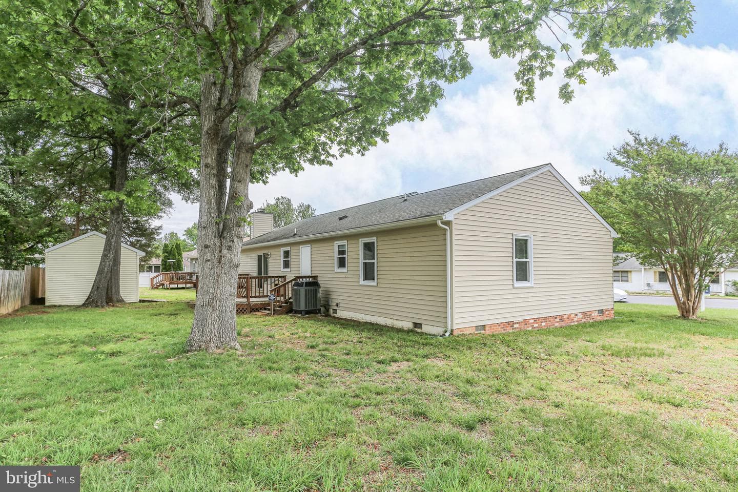 619 Shamrock Drive photo 29